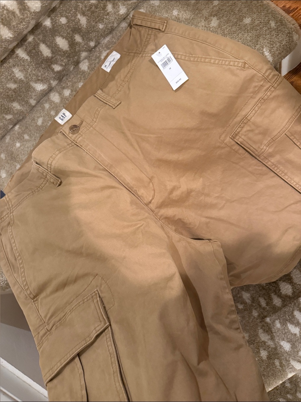 GAP Men’s Khaki Cargo Pants with Utility Pockets